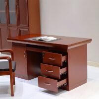 1.4m executive office desk - Image 3