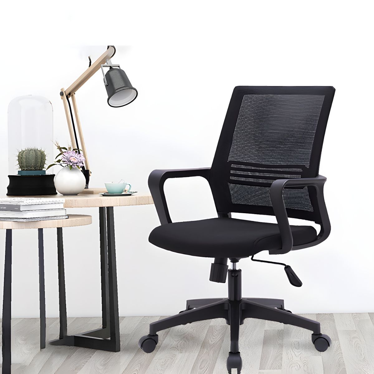 1200x1200-2023-12-08T093100.568.jpg Captain Mesh office seat - Image 1