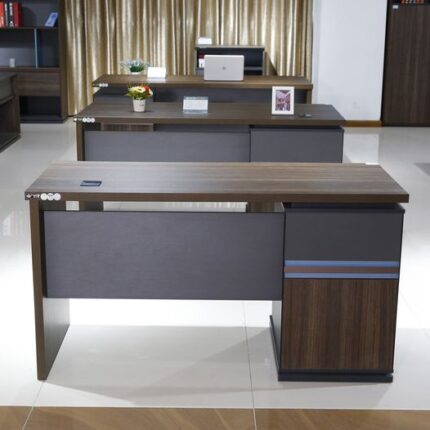 1.6 Meter Desk