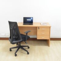 1.2 meters study/ computer desk - Image 7