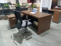 1600mm Executive Desk - Image 2