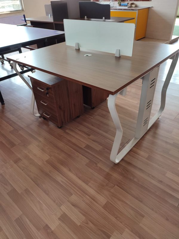 2 Way working station