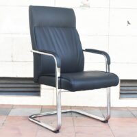 Executive visitor's leather office seat