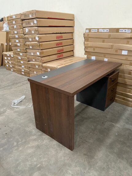 1.4 meters executive office desk