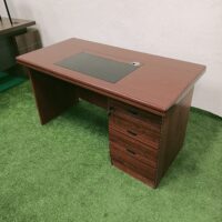 1.4 meters executive desk - Image 2