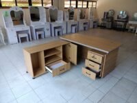 1.6 Meters executive office desk (Pure high quality wood finish with an additional side drawer) - Image 3