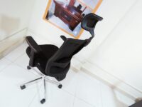 High-back orthopedic office seat - Image 4