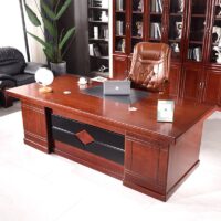 1600mm Mahogany Veneer Executive Office Desk - Image 2