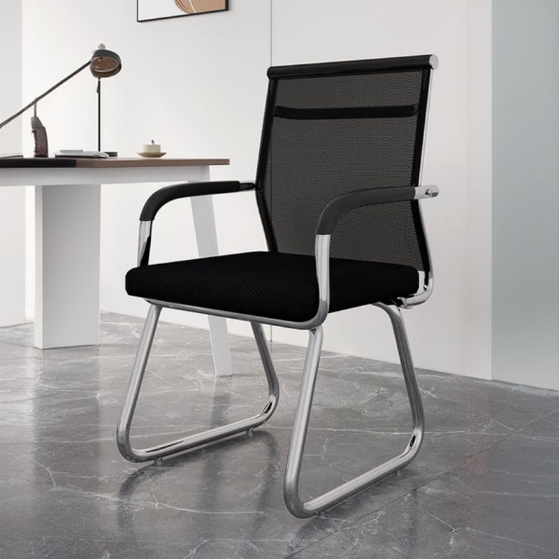 Casual Studio Chair A modern Casual Studio Chair with a cushioned seat, ergonomic backrest, and a sturdy frame, perfect for home offices, studios, and creative spaces.