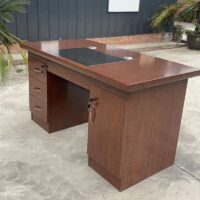 Adjustable office computer desk with a modern design, featuring height-adjustable functionality and a spacious work surface for an ergonomic workspace.