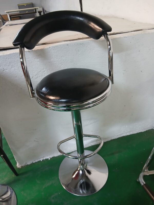 kitchen counter stool, modern counter stool, adjustable kitchen stool, bar height counter stool,